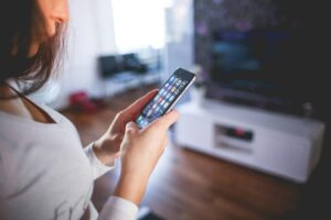 How-to-set-iPhone-Incoming-Call-Screen-Picture